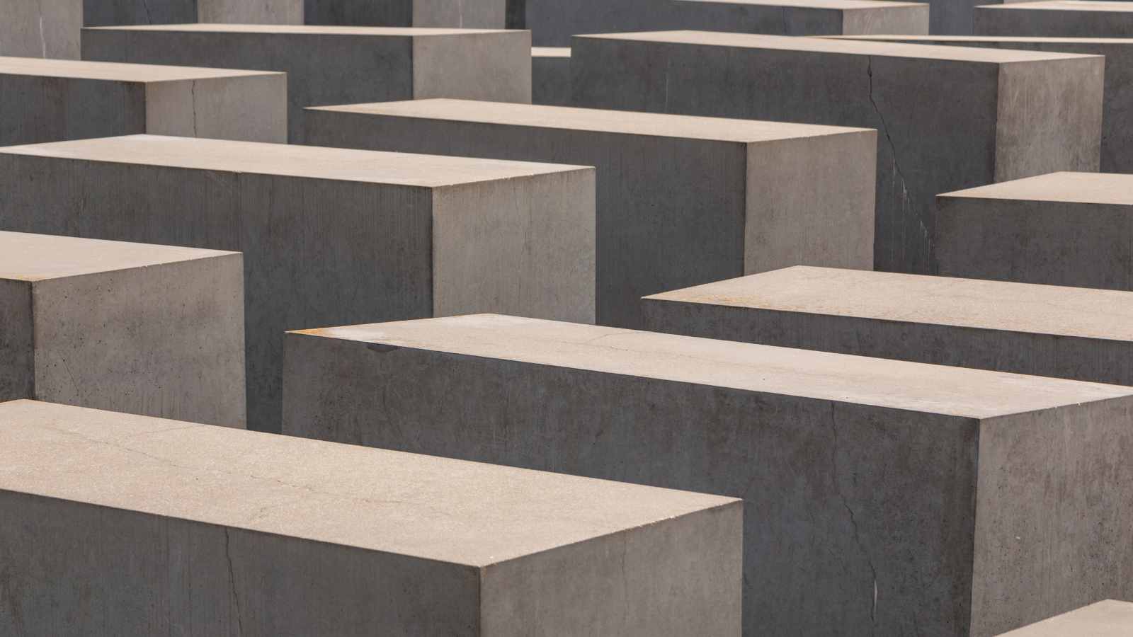 27 enero: Memorial Day, holocaust monument in Berlín.